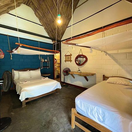 Bikini Hotel & Pool Паломино Екстериор снимка